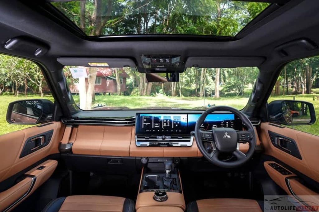 Mitsubishi Pajero 2026 sẽ ra mắt Đông Nam Á vào tháng 10: Có 3 phiên bản, máy diesel 204 mã lực
