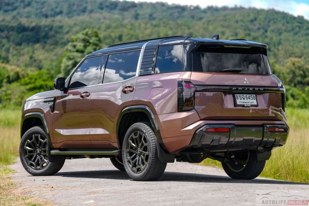 Mitsubishi Pajero 2026 sẽ ra mắt Đông Nam Á vào tháng 10: Có 3 phiên bản, máy diesel 204 mã lực